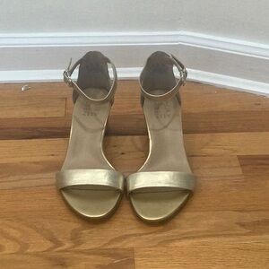 Naturalizer gold sandal heels women’s size 6